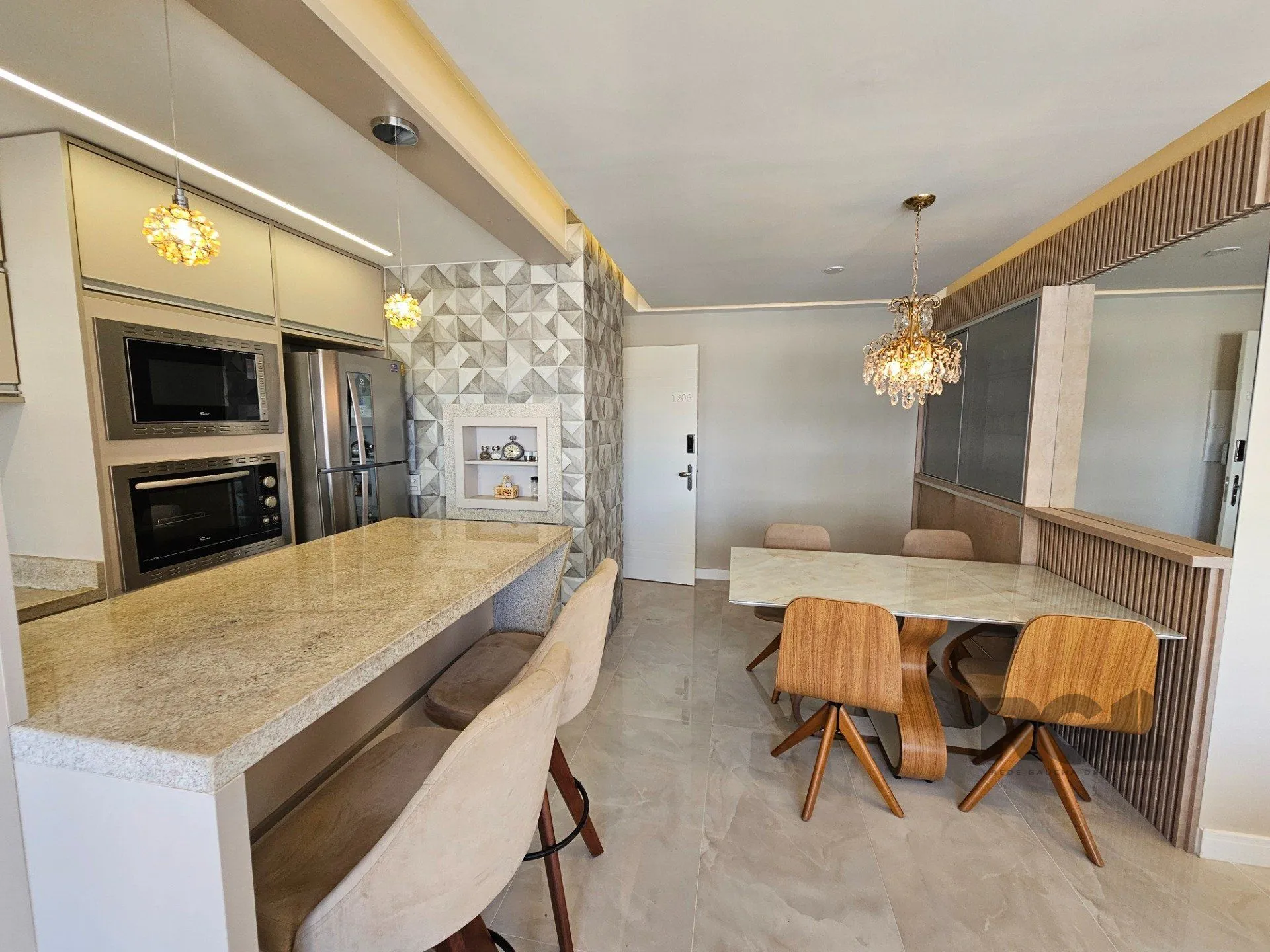 Imagem Apartamento para Venda - 67.43m², 2 dormitórios, sendo 1 suites, 2 vagas - Jardim Lindóia