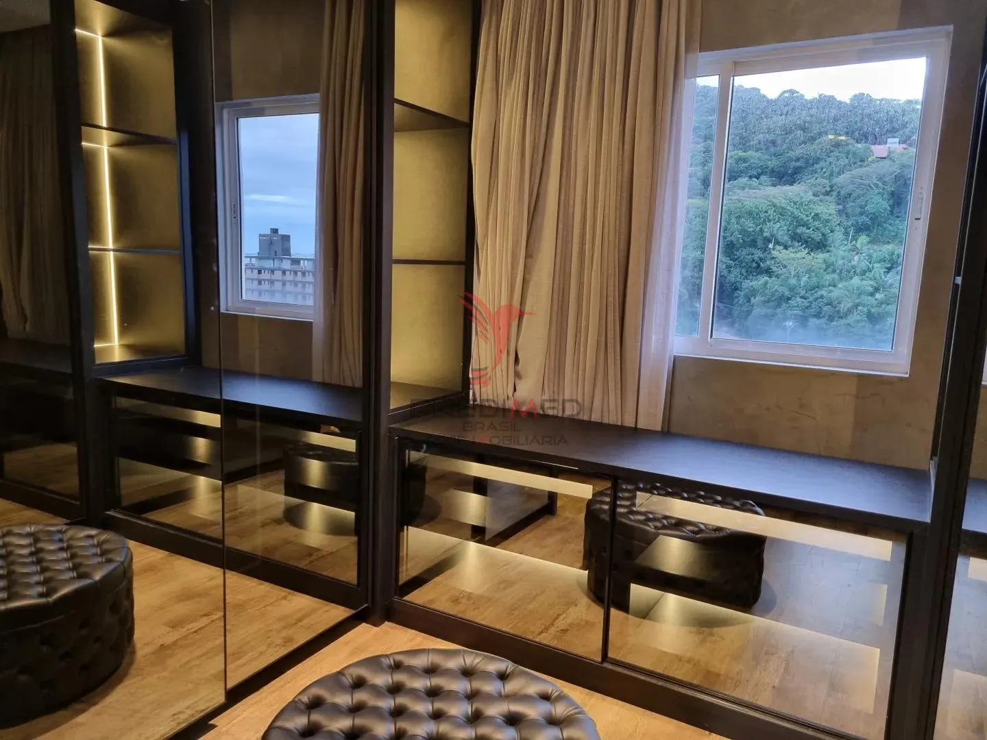 Imagem Exclusividade e Alto Padrão: Cobertura Duplex Atmos Beach em Cabeçudas