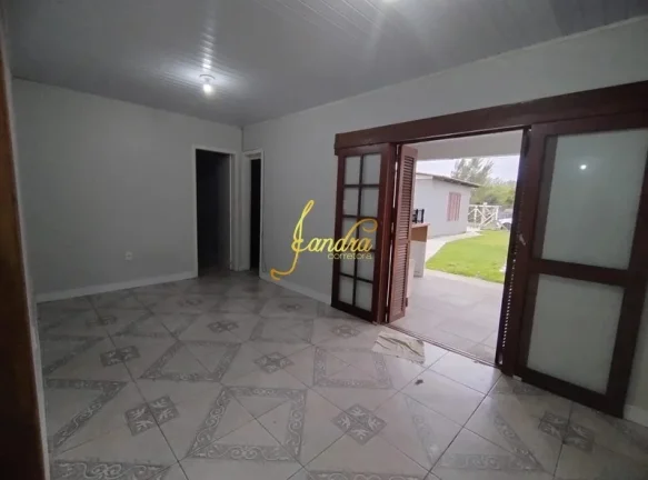 Imagem Casa Capão Novo 03 qdas mar 2 dormitórios garagem fechada