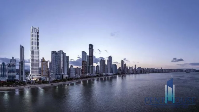Imagem Apartamento Quadra Mar para Venda em Balneário Camboriú, CENTRO, 4 dormitórios, 4 suítes, 6 banheiros, 3 vagas