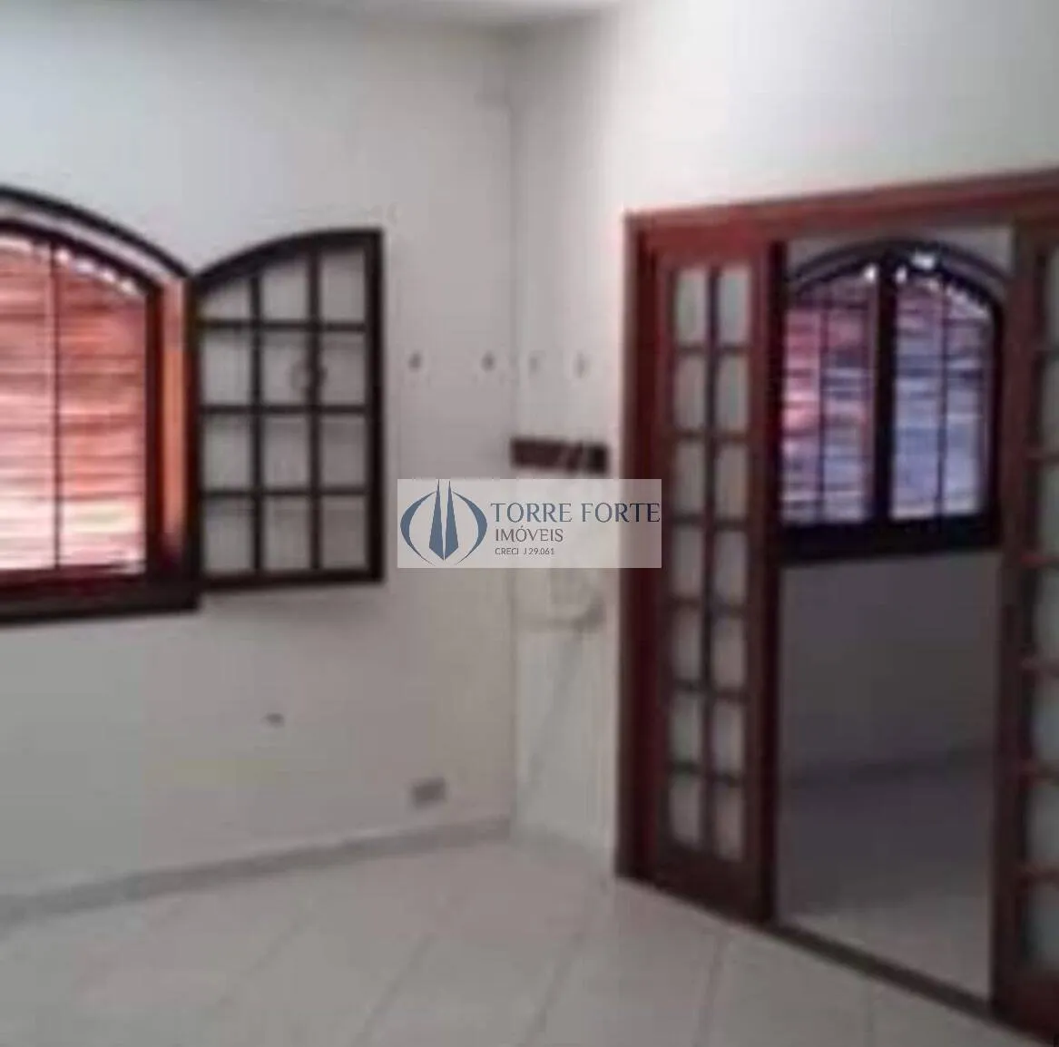 Imagem Casa com 4 dormitorios 1 suite 3 vagas na Vila Nova Curuça.