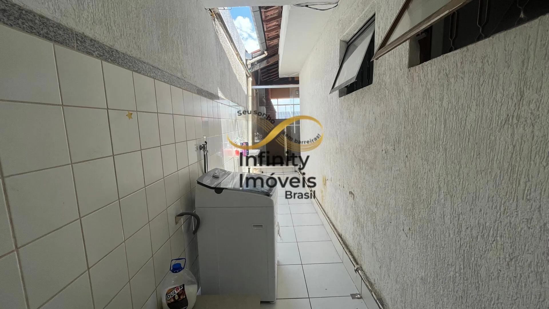 Imagem Casa à venda no bairro Alípio de Melo - Belo Horizonte/MG