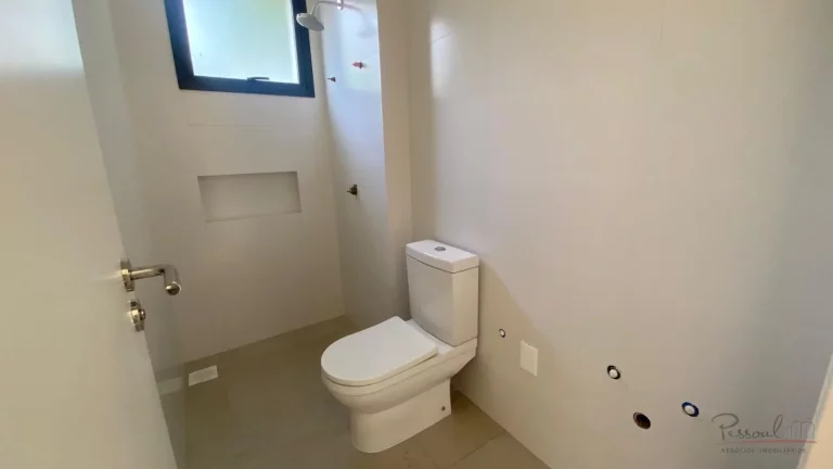 Imagem Condomínio frente mar, pé na areia e com saída para Jet Sky. Apresentamos este incrível apartame...