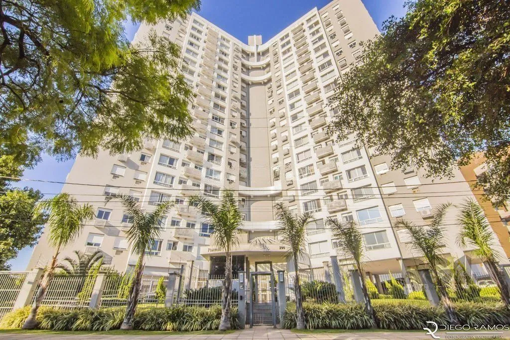 Apartamento 75m², 3 dormitórios, 2 vagas no bairro Partenon