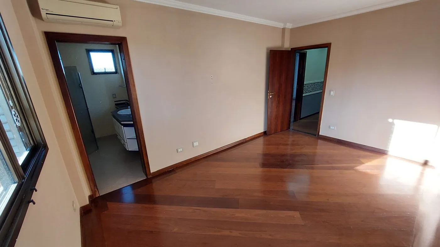 Imagem Cobertura no Juvevê.4 dormitórios. Triplex. 360 m2. Linda!