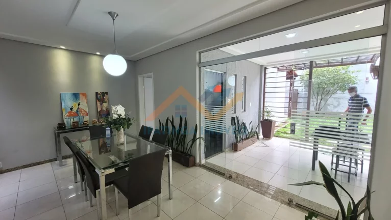 Imagem Casa de 3 quartos no bairro Veneza - Ipatinga