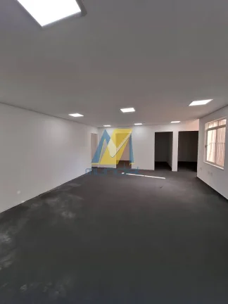 Imagem Prédio Comercial com Elevador | Andares Modulares para Empresas