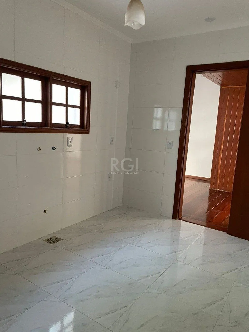 Imagem Casa Condominio, 3 dormitórios, sendo 3 suites, 2 vagas - Santo Antonio
