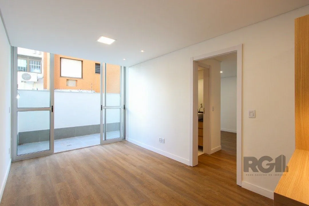 Imagem Apartamento em Porto Alegre no Bairro Petrópolis, de 1 quarto, GARDEN , semi mobiliado