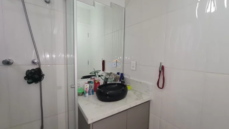 Imagem Vende casa em condomínio fechado na Vila Andrade