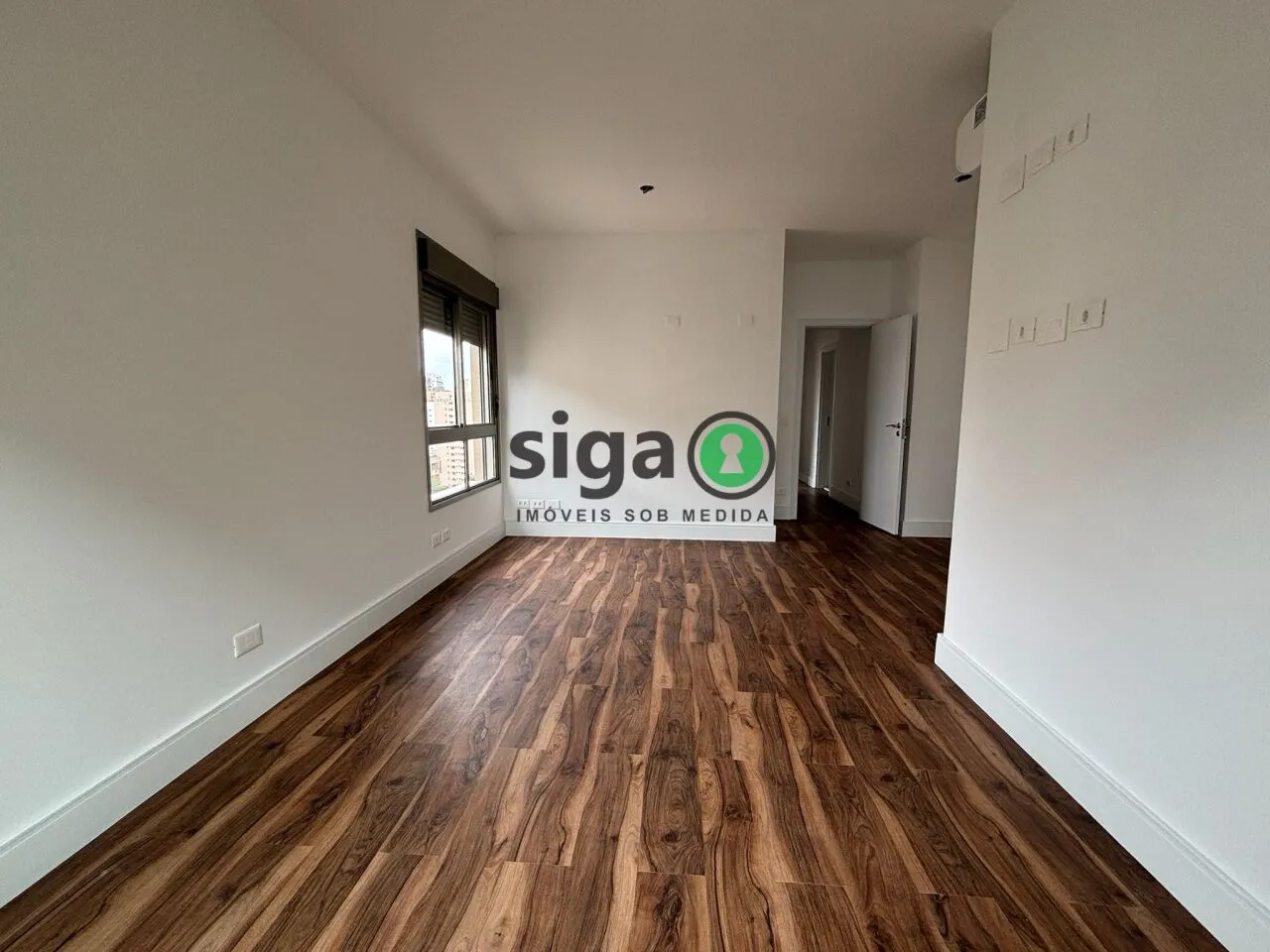 Imagem Apartamento em Moema Pássaros 160m² com 3 Suítes, Varanda Gourmet e Acabamentos de Alto Padrão