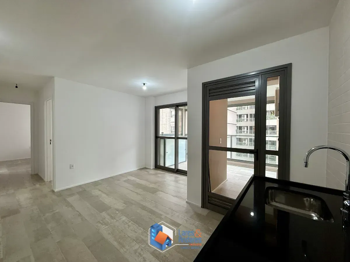 Imagem Apartamento para venda em Moema com 2 quartos, sendo 1 suíte, 64m²