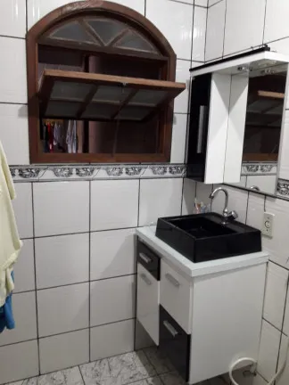 Imagem Casa com 2 Quartos à Venda, 70 m² em Vila Muqui - Teresópolis