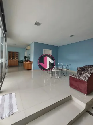 Imagem BELÍSSIMO SOBRADO RECÉM REFORMADO COM ACABAMENTO DE PRIMEIRA Este sobrado é uma verdadeira obra-p...