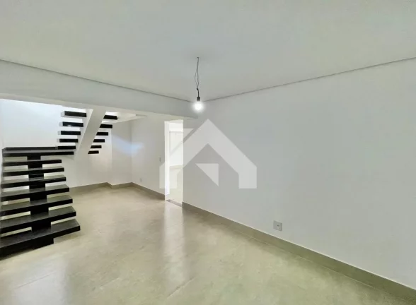 Imagem Casa de Condomínio em Jardim Passárgada I - Cotia