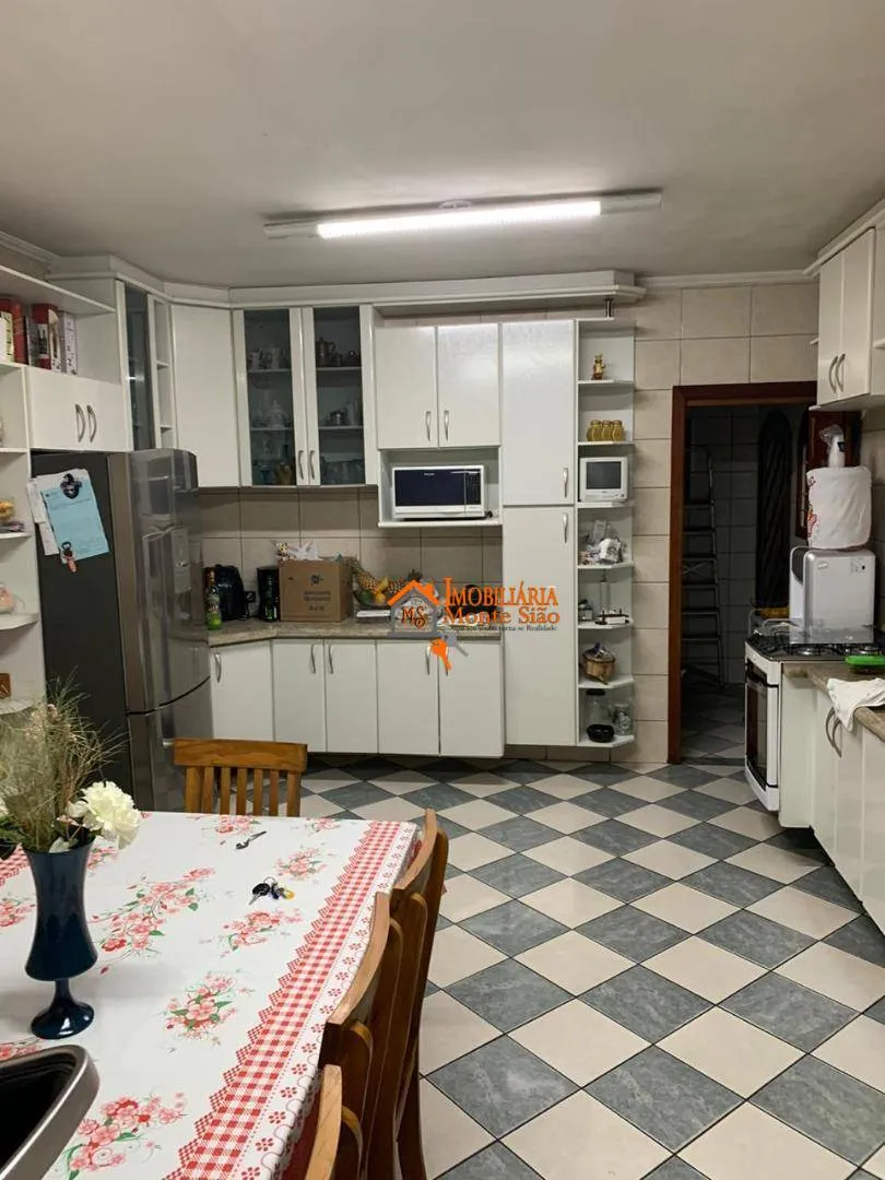 Imagem Sobrado com 4 dormitórios à venda por R$ 2.200.000,00 - Parque Renato Maia - Guarulhos/SP
