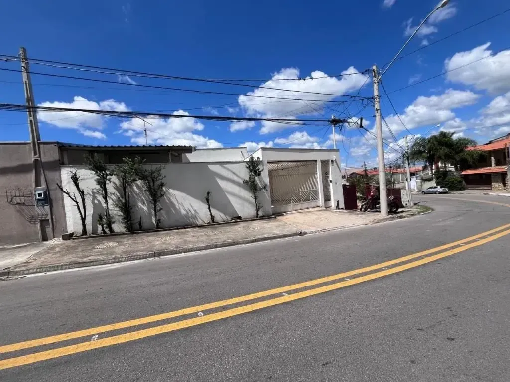 Casa com 4 Quartos à Venda, 145 m² em Jardim do Lago - Jundiaí