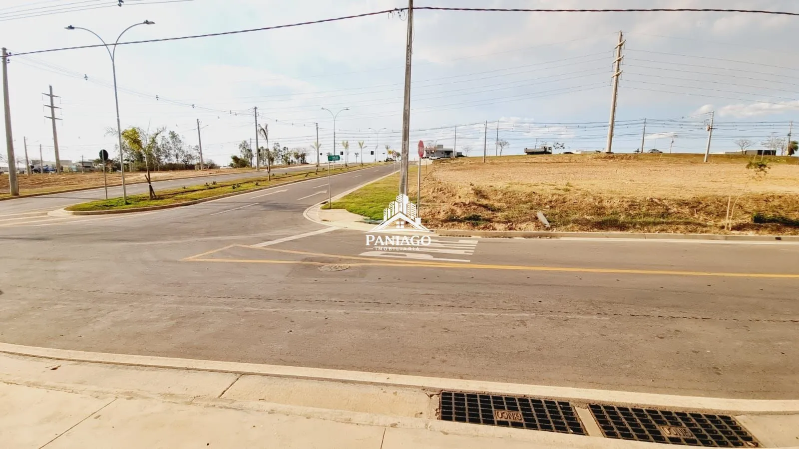 Imagem Terreno Comercial à Venda no Toronto Empresarial - Avenida das Torres Cuiabá/MT