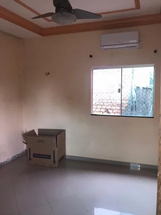 Imagem CASAL IMÓVEIS VENDE CASA 4/4 - 2 SUÍTES - 2 VGS
