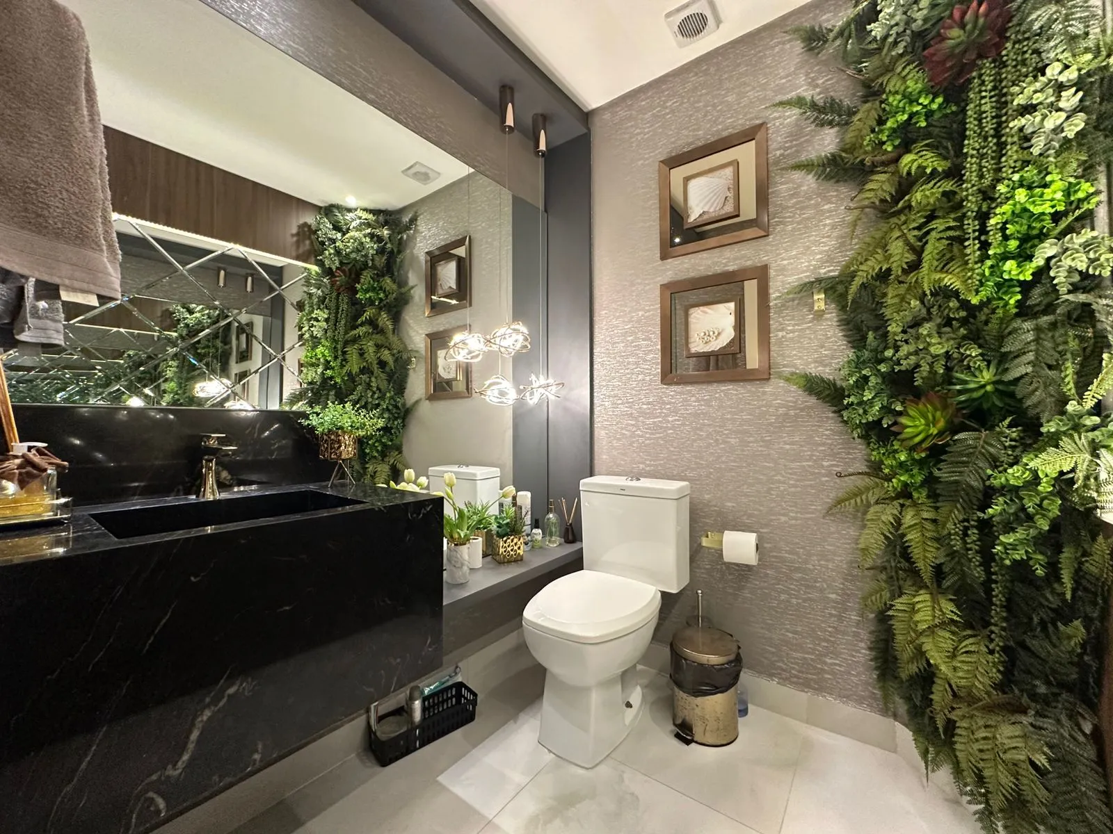 Imagem Ponto Comercial à venda com 752m2 por R$ 299.000,00