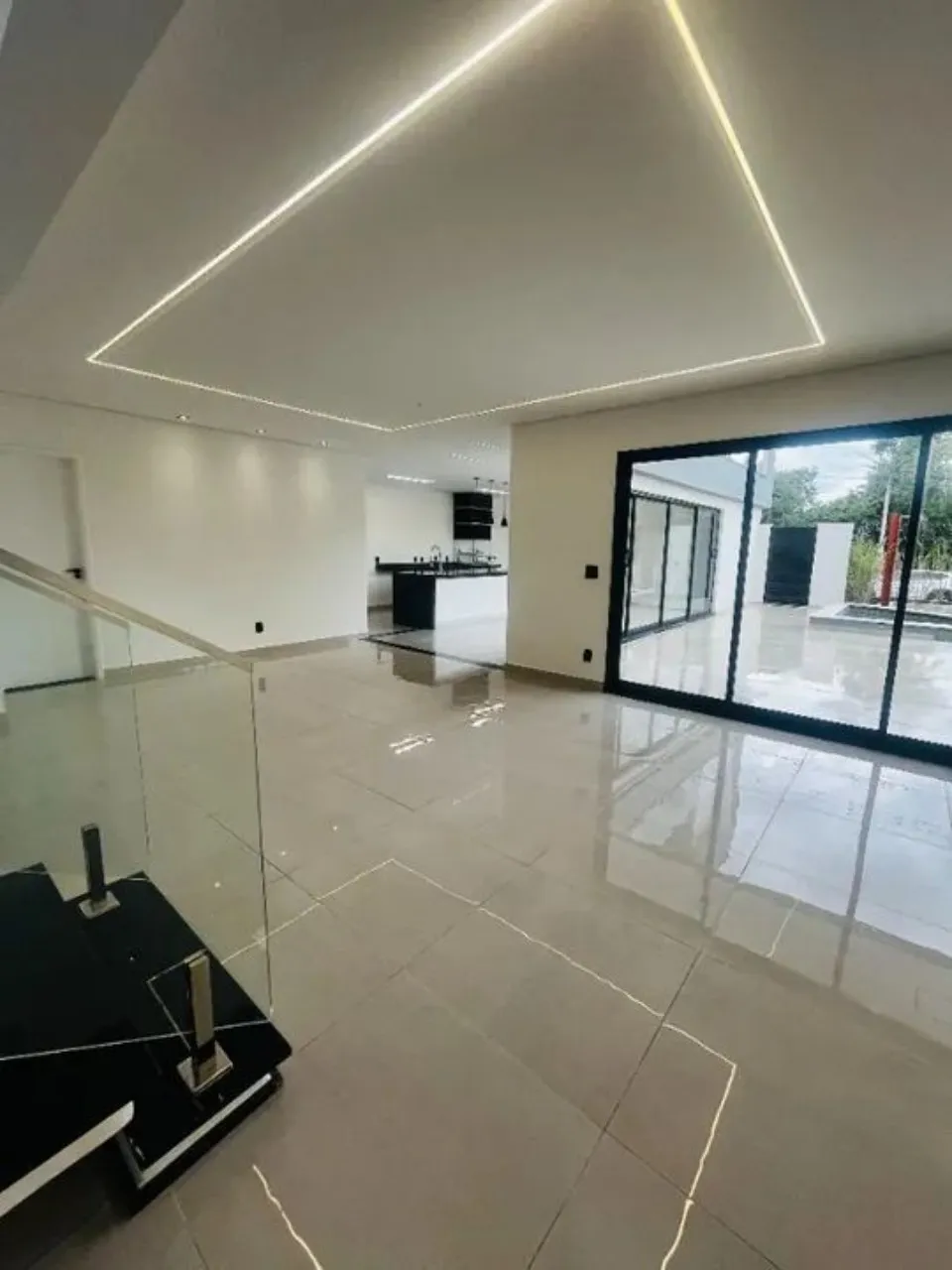 Imagem Venda de Casa em Condomínio de Alto Padrão na Cyrela Landscape Esplanada em Votorantim-SP: 3 quartos, 3 suítes, 3 salas, 5 banheiros, 4 vagas, 208m².