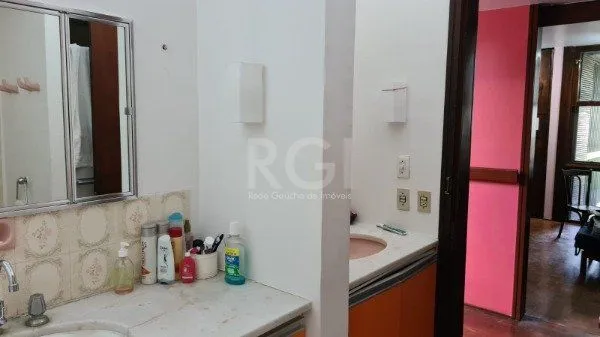 Imagem Casa Condominio para Venda - 300m², 4 dormitórios, sendo 1 suites, 2 vagas - Santa Tereza