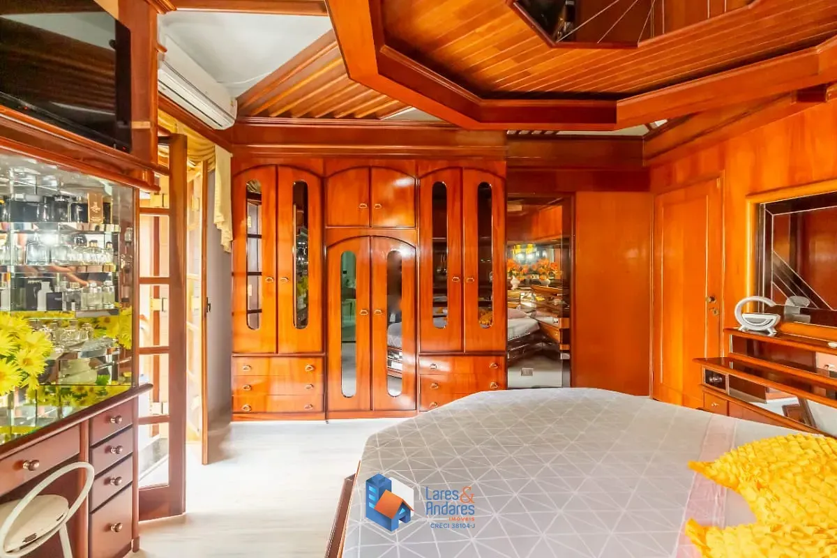 Imagem Casa para venda em Lauzane Paulista com 5 quartos, sendo 5 suítes, 358m²