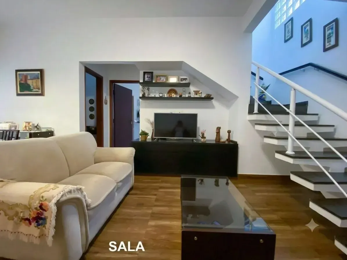 Imagem Casa de Vila com 4 Quartos à Venda, 220 metros em Vila Yara - Osasco