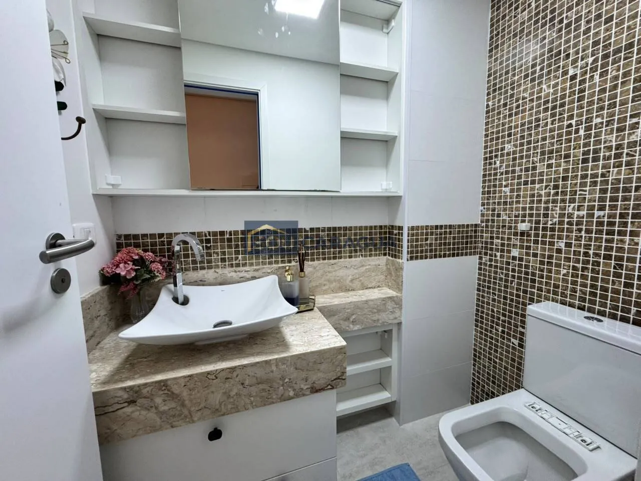 Imagem Apartamento no Condomínio Paternon Frente Mar
