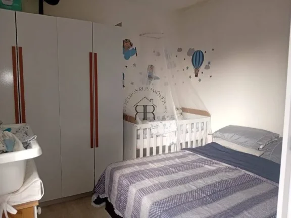 Imagem No local tem 2 casas. Entradas independentes com água, luz separadas. Uma em cima e outra embaixo. ...