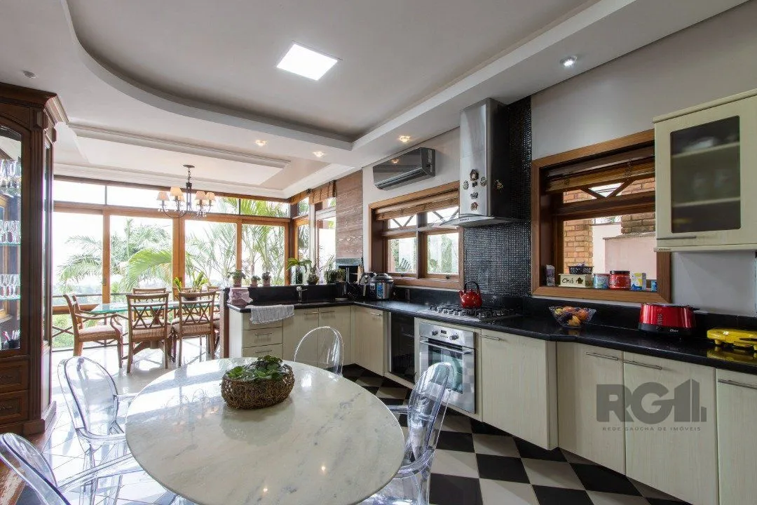 Imagem Casa para Venda com 4 dormitórios, sendo 2 suites e 4 vagas no bairro Jardim Isabel