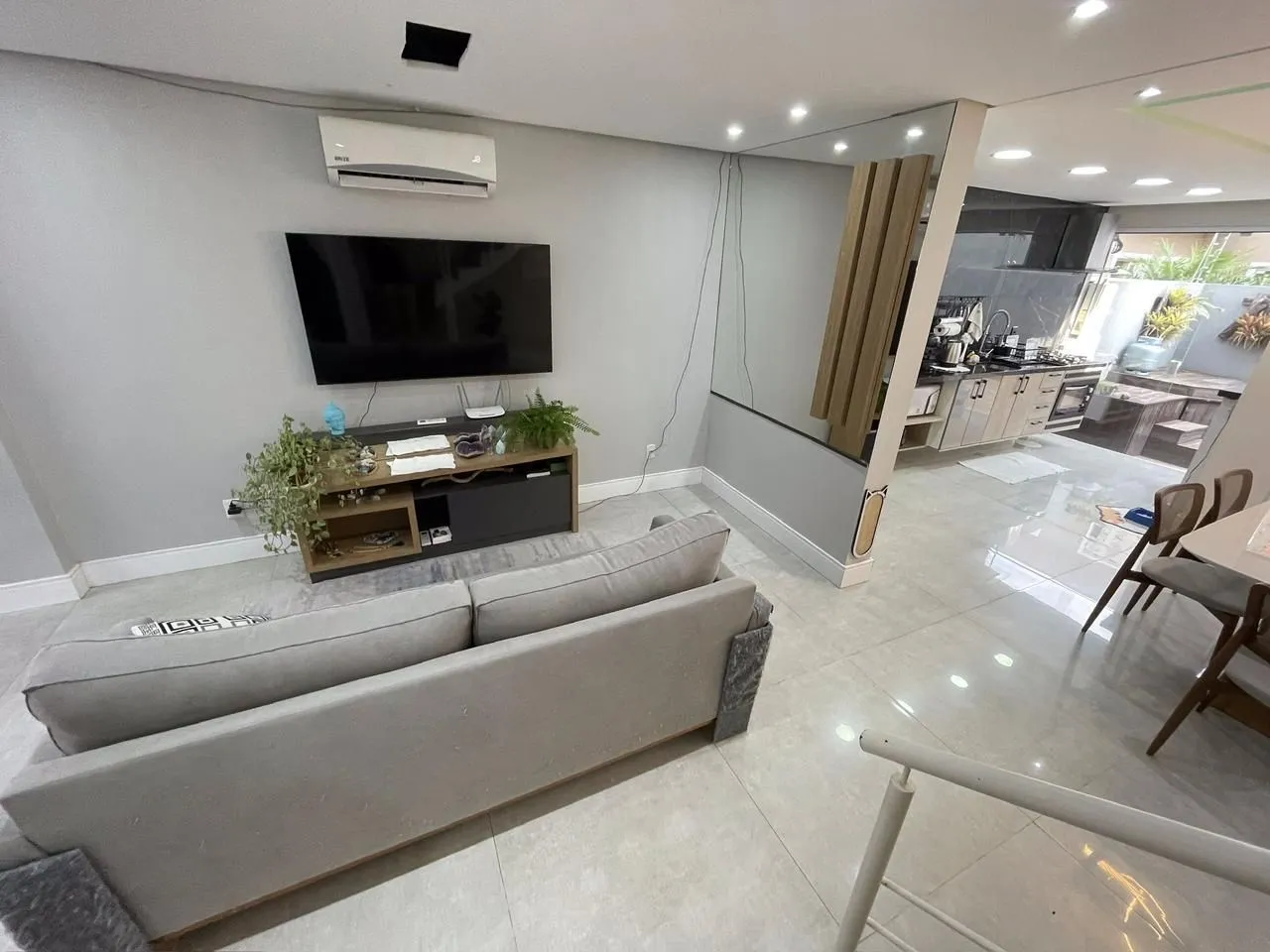 Imagem casa 3 dormitórios (1 s máster) 136,4 M² churrasq. lareira Jacuzzi Igara Canoas.