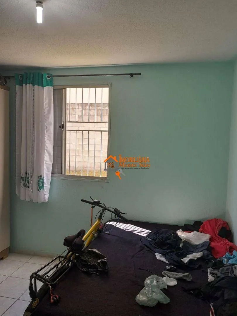 Imagem Apartamento com 2 dormitórios à venda, 45 m² por R$ 190.000,00 - Pimentas - Guarulhos/SP