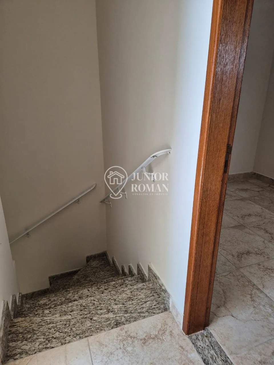 Imagem SOBRADO NOVO EM CONDOMÍNIO FECHADO EM PRAIA GRANDE COM 2 SUÍTES