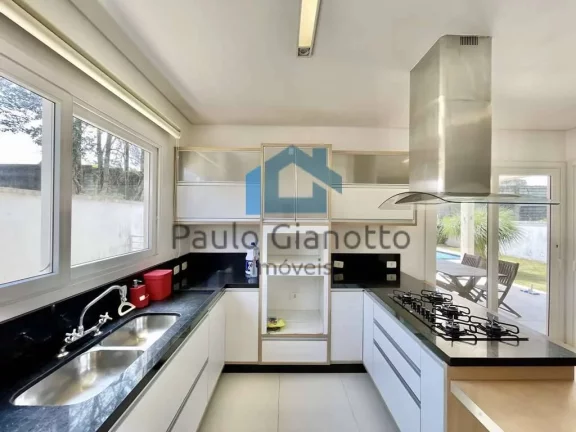 Imagem Casa de Alto Padrão Condomínio Reserva do Vianna