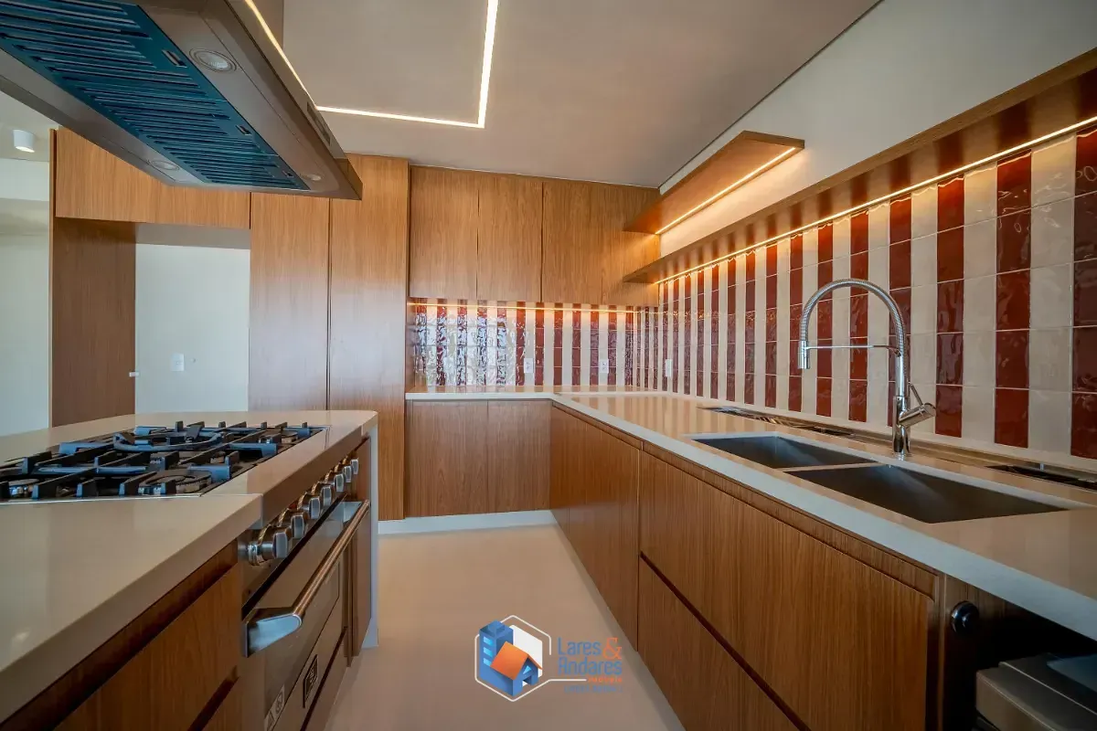 Imagem Apartamento para venda em Vila Romana com 3 quartos, sendo 3 suítes, 184m²