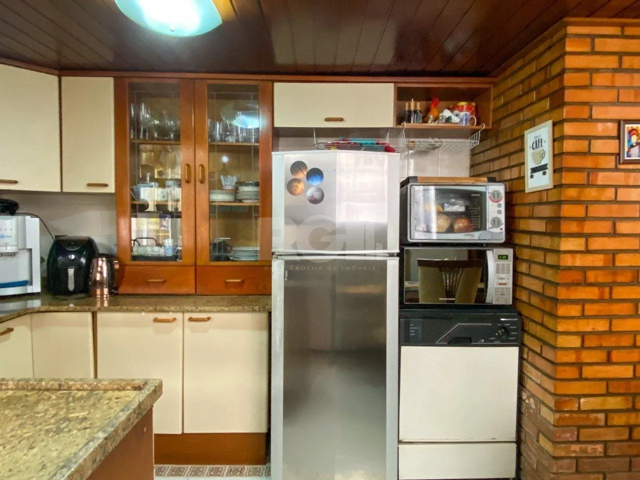 Imagem Apartamento 3 dormitórios, sendo 1 suíte, com 2 salas de estar, junto à Praça da Matriz