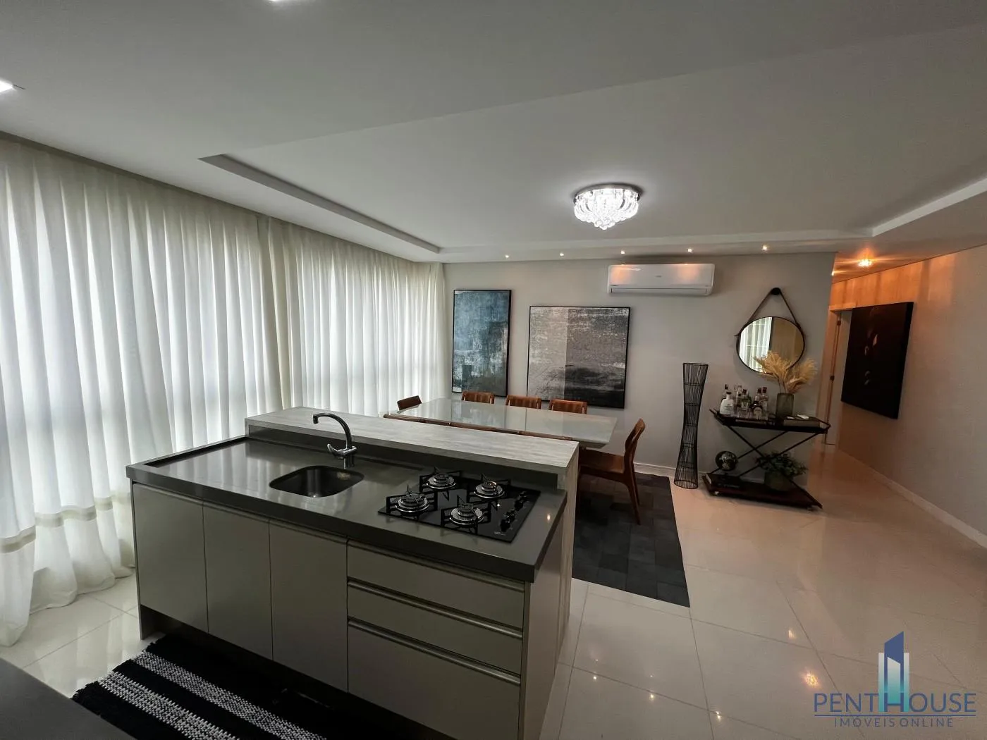 Imagem Apartamento Zona Central para Venda em Balneário Camboriú, CENTRO, 3 dormitórios, 3 suítes, 4 banheiros, 2 vagas