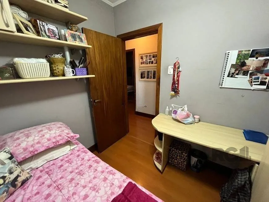 Imagem Casa de 200m², bairro Rubem Berta