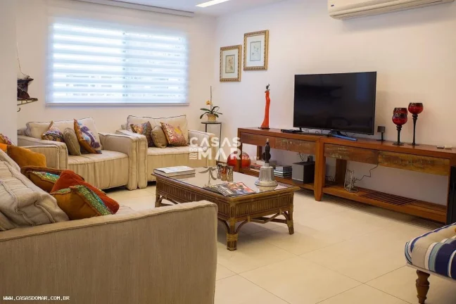Imagem Casa de luxo em condomínio em Geribá, Armação dos Búzios-RJ: 4 suítes, 4 salas, 5 banheiros, 2 vagas de garagem e 350m² de área.