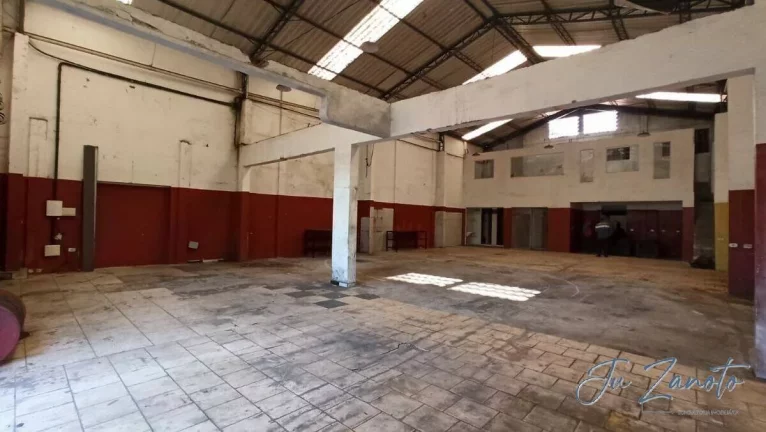 Imagem Galpão Comercial no principal acesso a Paranaguá