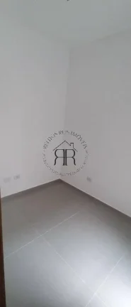 Imagem Sobre o imóvel
Sobrado à venda com 3 quartos, 1 suite, 2 vagas e 2 banheiros.
Localizado em Rua He...