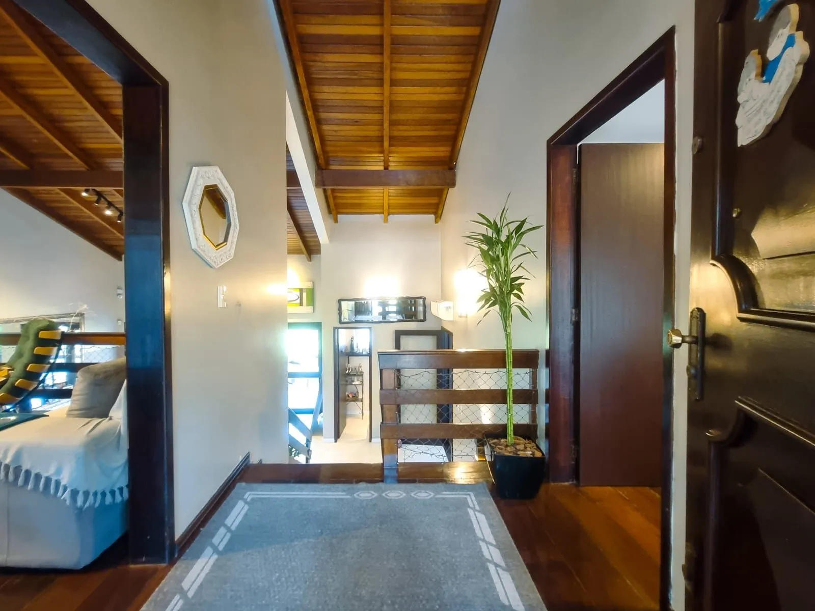Imagem Casa Espetacular no Morro São Caetano (APAMECOR) - Vista privilegiada e muito conforto