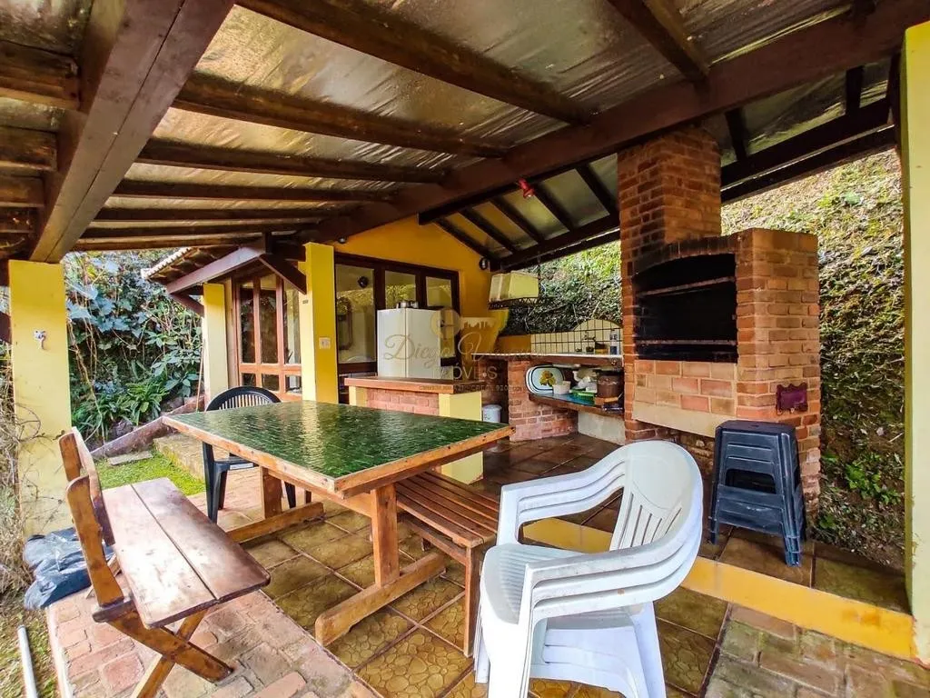 Imagem Casa para Venda em Teresópolis / RJ no bairro Albuquerque