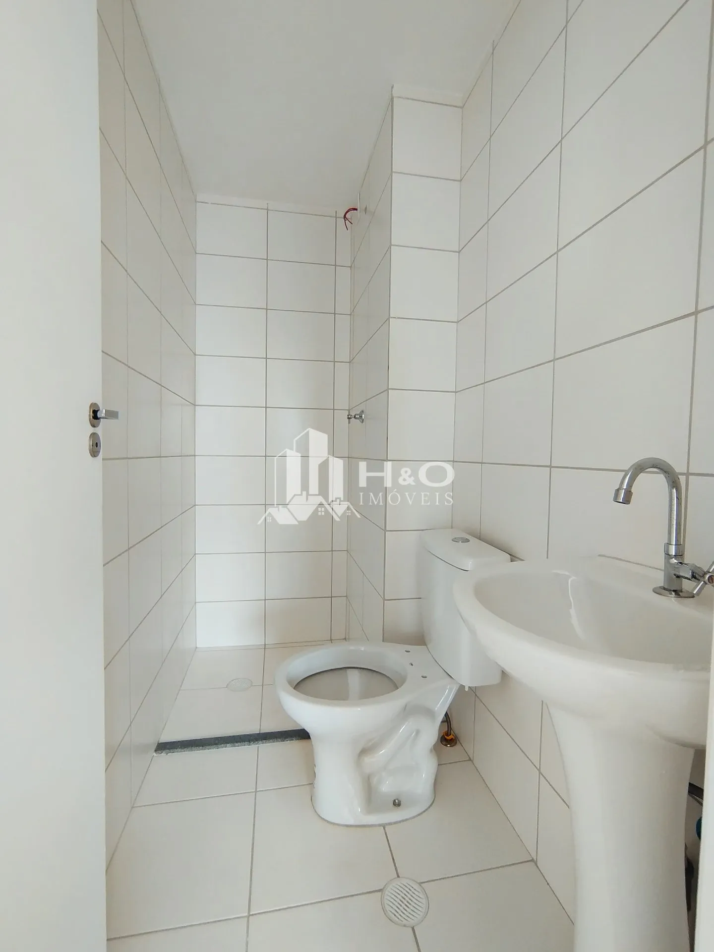Imagem Oportunidade, Apartamento à venda no ARTUR ALVIM possui 40 metros quadrados com 2 quartos e uma vaga de garagem.