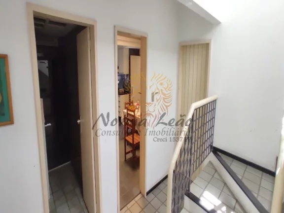 Imagem Casa à Venda no Bairro 13 de Julho, Aracaju-SE - 280 m², 4 quartos, 3 suítes, 3 salas, 5 banheiros e 3 vagas!