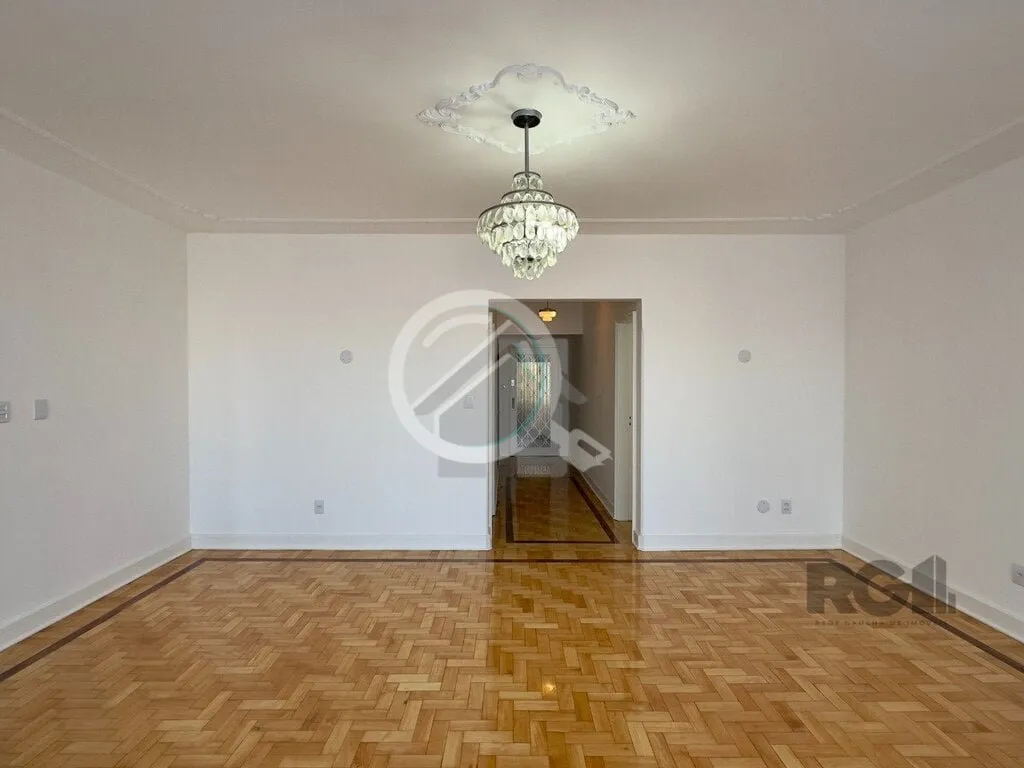 Imagem Apartamento de 170m², totalmente reformado, 3 dormitórios, sendo 1 suíte com sacada, sala de esta...