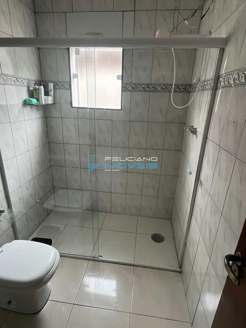 Imagem Casa com 2 quartos, Caiçara, Praia Grande - R$ 450 mil, Cod: 7045