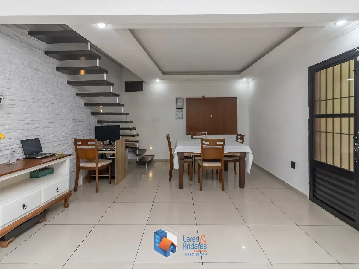 Imagem Sobrado para venda em Vila Fanton-Perus com 3 quartos, 174m²