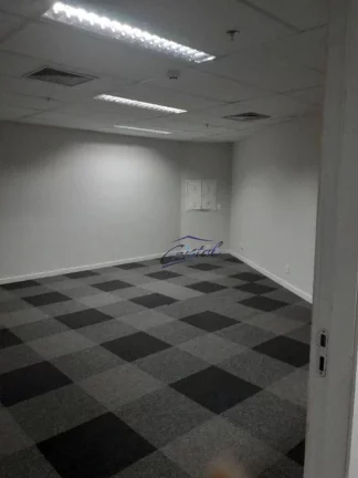 Imagem Conjunto 775 m² 13 banheiros 21 vagas 775 m²área útil 1.772 m²área total